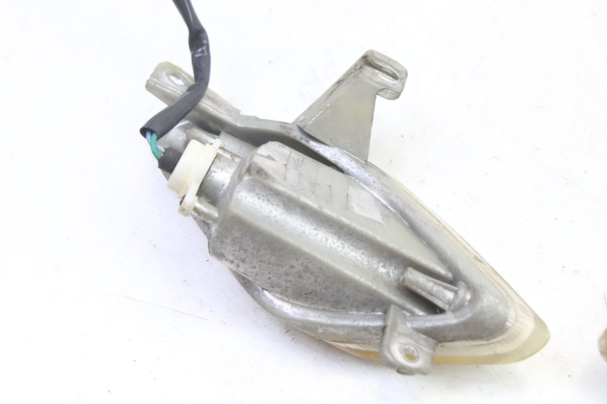 photo de CLIGNOTANT ARRIERE SYM FIDDLE 2 S 125 (2012 - 2014) - Points de fixation