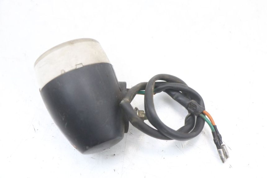 photo de CLIGNOTANT ARRIERE GAUCHE KYMCO AGILITY 4T 50 (2005 - 2018) - Zoom état d’usage