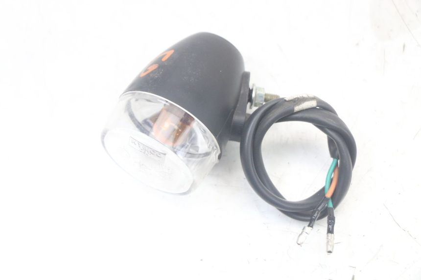 photo de CLIGNOTANT ARRIERE GAUCHE KYMCO AGILITY 4T 50 (2018 - 2022) - Zoom état d’usage