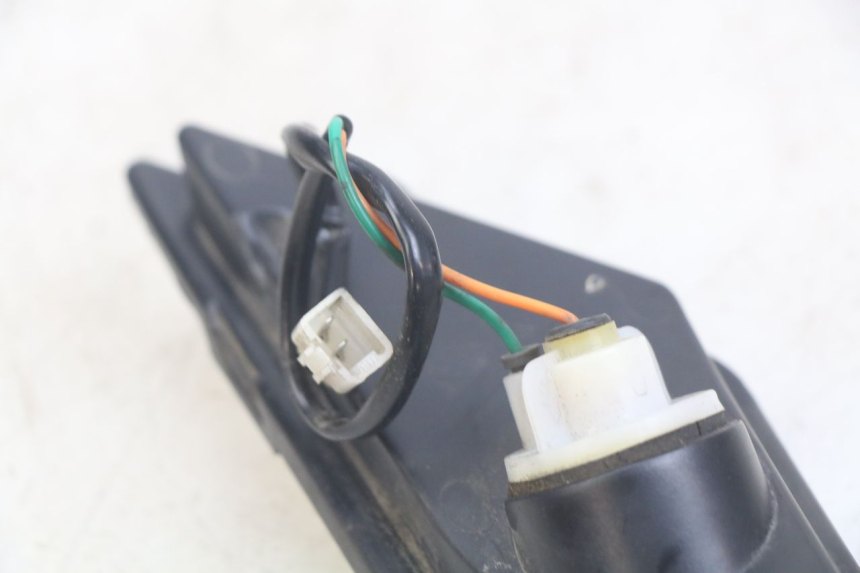 photo de CLIGNOTANT ARRIERE GAUCHE NECO ALEXONE 125 (2017 - 2024) - Zoom état d’usage