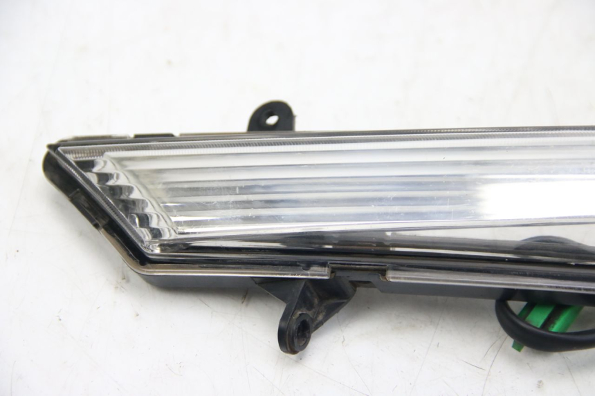 photo de CLIGNOTANT ARRIERE GAUCHE ECCITY ARTELEC 670 1 (2013 - 2017) - Zoom état d’usage