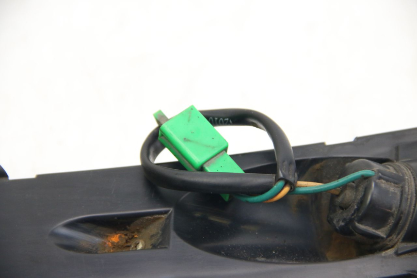 photo de CLIGNOTANT ARRIERE GAUCHE ECCITY ARTELEC 670 1 (2013 - 2017) - Points de fixation