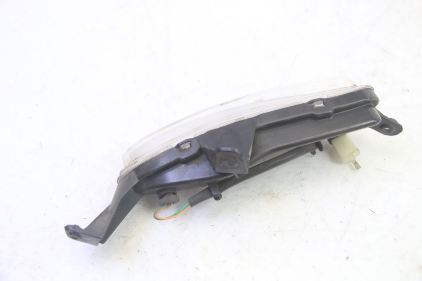 photo de CLIGNOTANT ARRIERE GAUCHE PEUGEOT DJANGO 4T 50 (2014 - 2019) - Gros plan technique