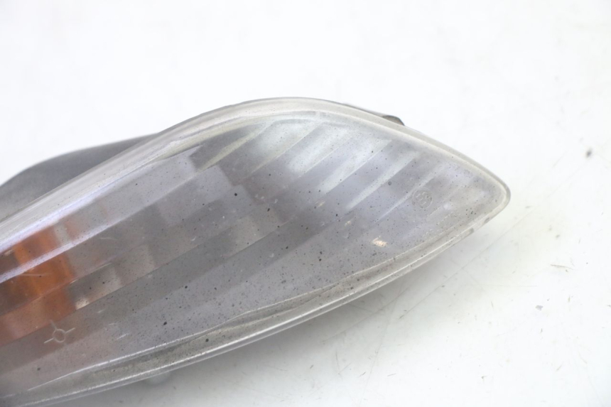 photo de CLIGNOTANT ARRIERE GAUCHE PEUGEOT ELYSTAR 50 (2002 - 2014) - Zoom état d’usage