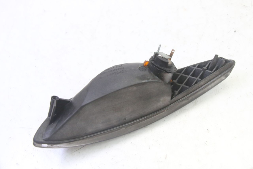 photo de CLIGNOTANT ARRIERE GAUCHE PEUGEOT ELYSTAR 50 (2002 - 2014) - Vue d’ensemble