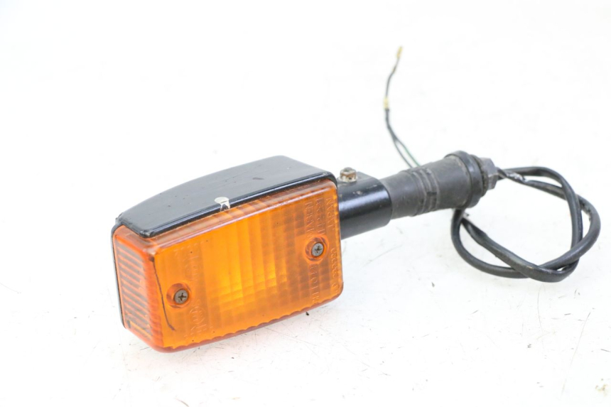 photo de CLIGNOTANT ARRIERE GAUCHE YAMAHA FJ 36Y 1100 (1984 - 1985) - Vue principale