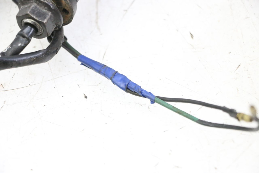 photo de CLIGNOTANT ARRIERE GAUCHE YAMAHA FJ 36Y 1100 (1984 - 1985) - Pièce contrôlée