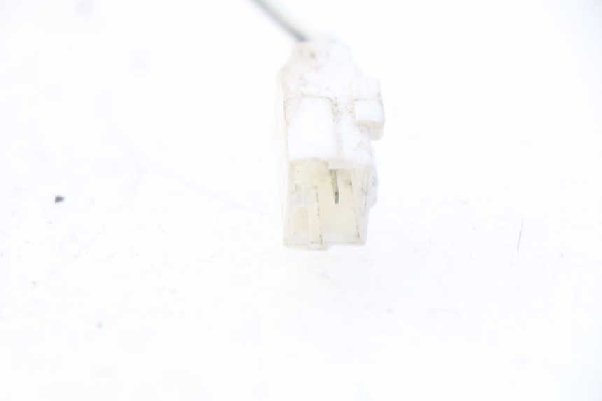 photo de CLIGNOTANT ARRIERE GAUCHE PIAGGIO FLY 2T 50 (2004 - 2017) - Autre angle de vue