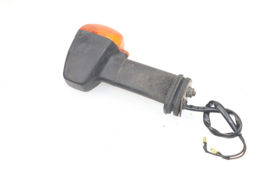 photo de CLIGNOTANT ARRIERE GAUCHE YAMAHA FZS FAZER 600 (1998 - 2001) - Vue d’ensemble