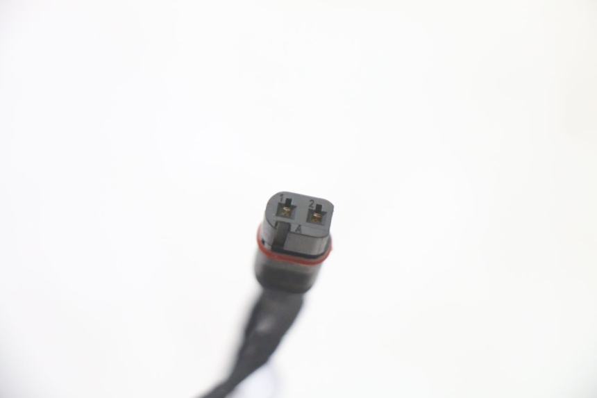 photo de CLIGNOTANT ARRIERE GAUCHE BMW G310 R 310 (2016 - 2020) - Gros plan technique