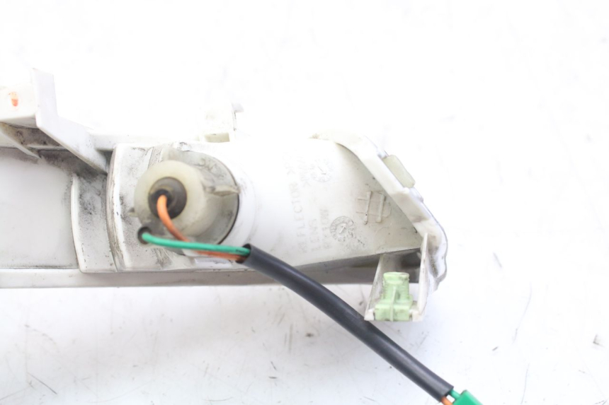 photo de CLIGNOTANT ARRIERE GAUCHE PEUGEOT GEOPOLIS RS 125 (2007 - 2009) - Détail de la pièce