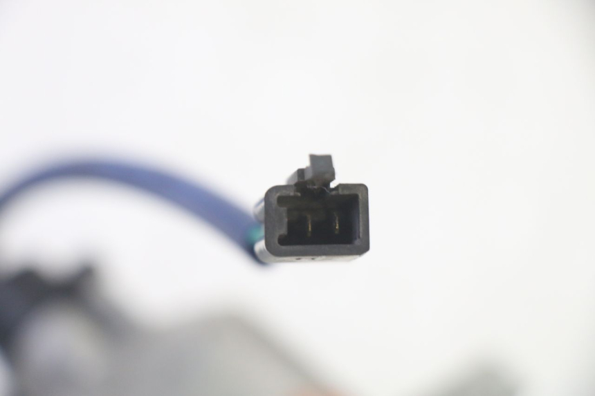 photo de CLIGNOTANT ARRIERE GAUCHE KYMCO GRAND DINK 125 (2002 - 2007) - Vue d’ensemble