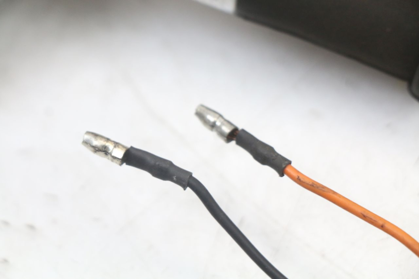 photo de CLIGNOTANT ARRIERE GAUCHE JINLUN JL HIGHLANDER 125 (2007 - 2015) - Vue d’ensemble