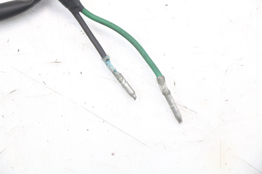 photo de CLIGNOTANT ARRIERE GAUCHE KAWASAKI GTR 1000 (1994 - 2004) - État de surface