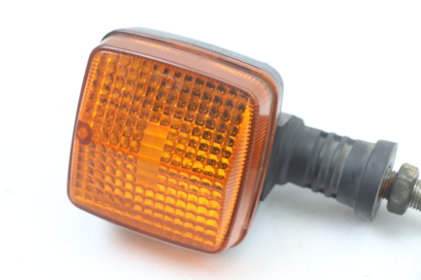 photo de CLIGNOTANT ARRIERE GAUCHE KAWASAKI KDX 125 (1990 - 1991) - Zoom état d’usage