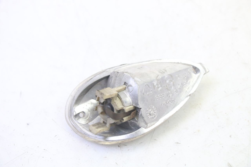 photo de CLIGNOTANT ARRIERE GAUCHE PIAGGIO LIBERTY 125 (1998 - 2008) - Autre angle de vue