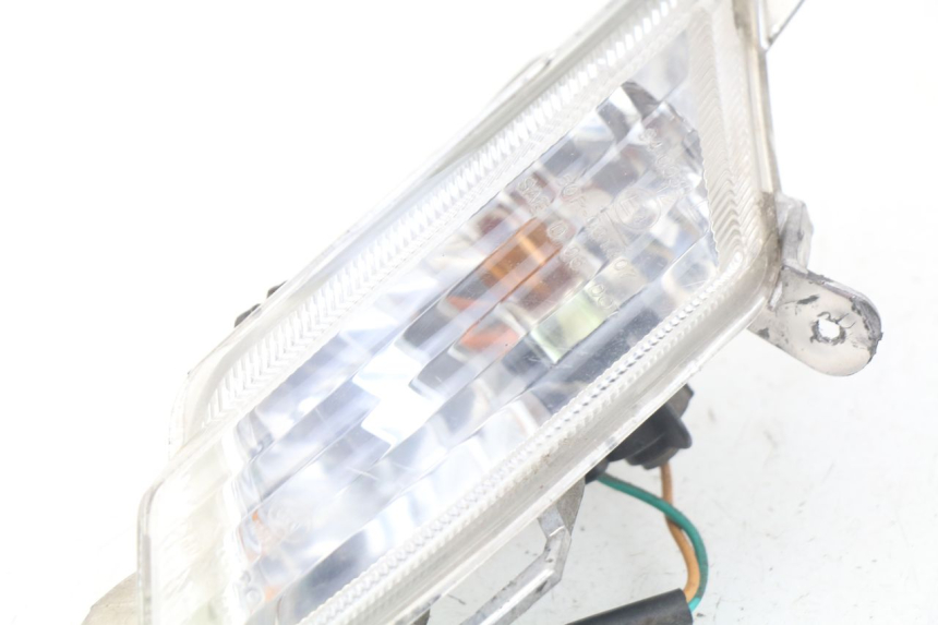 photo de CLIGNOTANT ARRIERE GAUCHE KYMCO LIKE 4T 50 (2009 - 2018) - Détail de la pièce