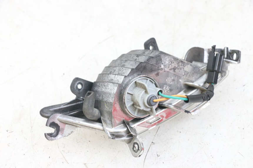 photo de CLIGNOTANT ARRIERE GAUCHE KYMCO LIKE 125 (2009 - 2016) - Autre angle de vue