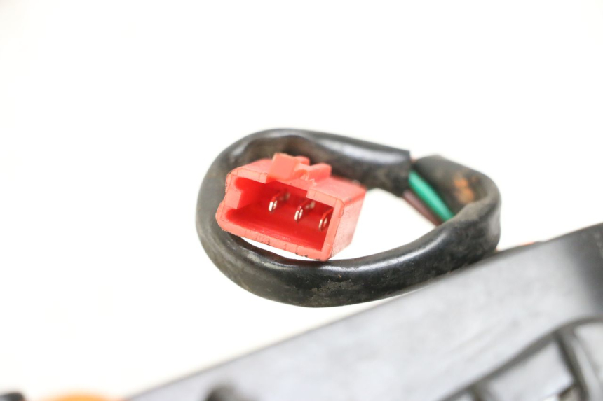 photo de CLIGNOTANT ARRIERE GAUCHE JM MOTORS OLDIES GT 4T 50 (2018 - 2025) - Zoom état d’usage