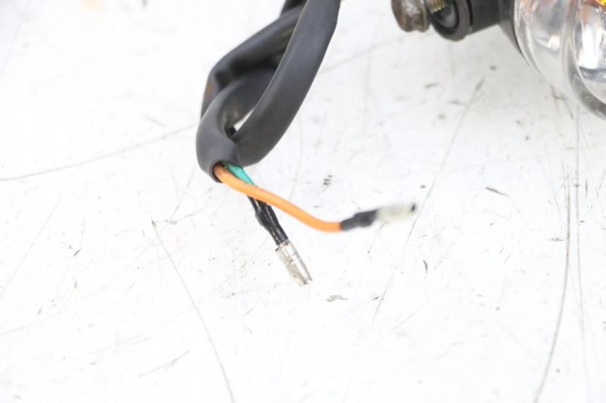 photo de CLIGNOTANT ARRIERE GAUCHE SYM ORBIT 2 4T 50 (2008 - 2017) - Autre angle de vue