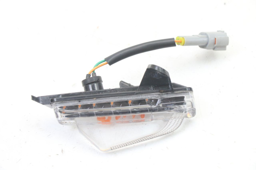 photo de CLIGNOTANT ARRIERE GAUCHE PEUGEOT TWEET 4T 50 (2023 - 2025) - Zoom état d’usage