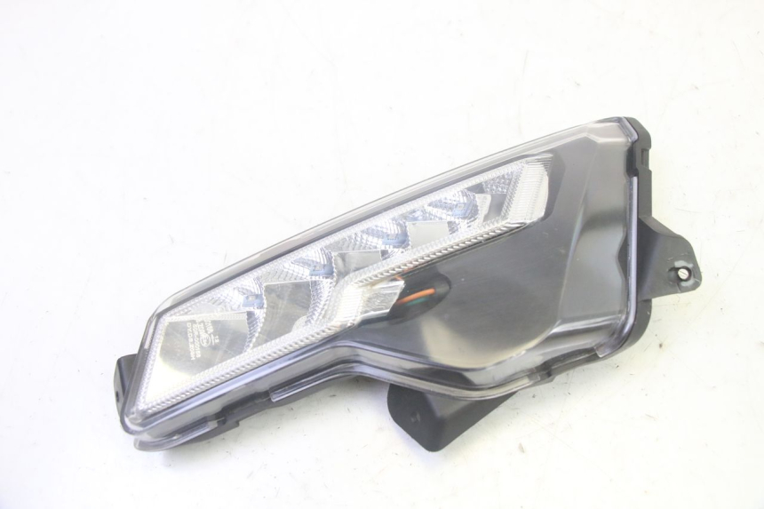 photo de CLIGNOTANT ARRIERE GAUCHE EFUN PUSA 1 - Autre angle de vue