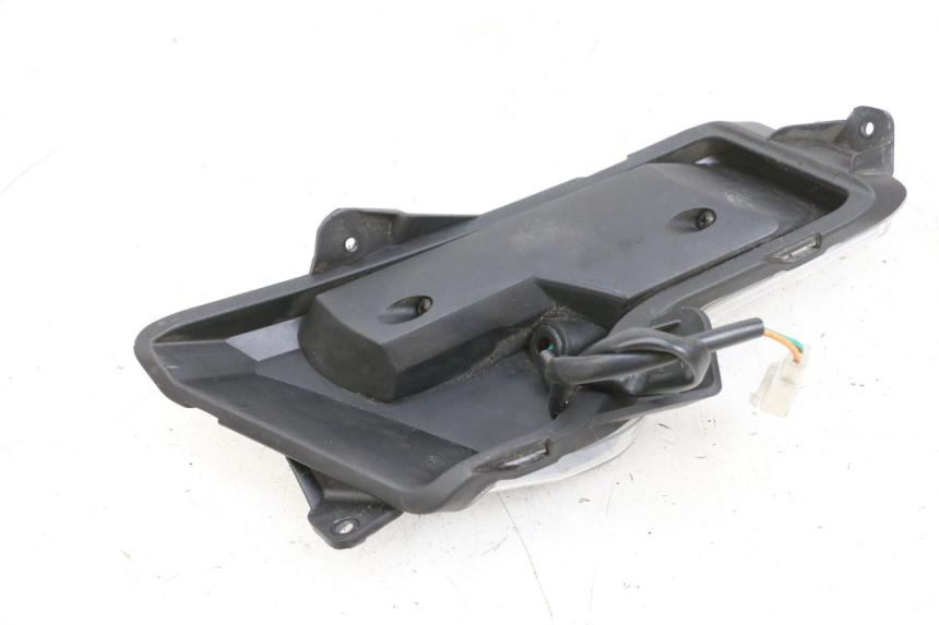 photo de CLIGNOTANT ARRIERE GAUCHE EFUN PUSA 1 - Gros plan technique