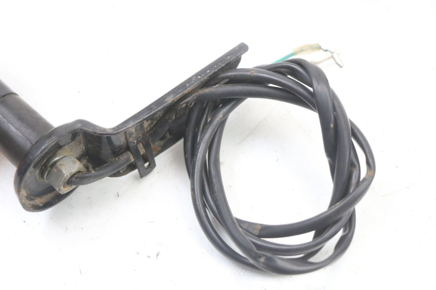 photo de CLIGNOTANT ARRIERE GAUCHE REGAL RAPTOR SPYDER 125 (2010 - 2018) - Autre angle de vue