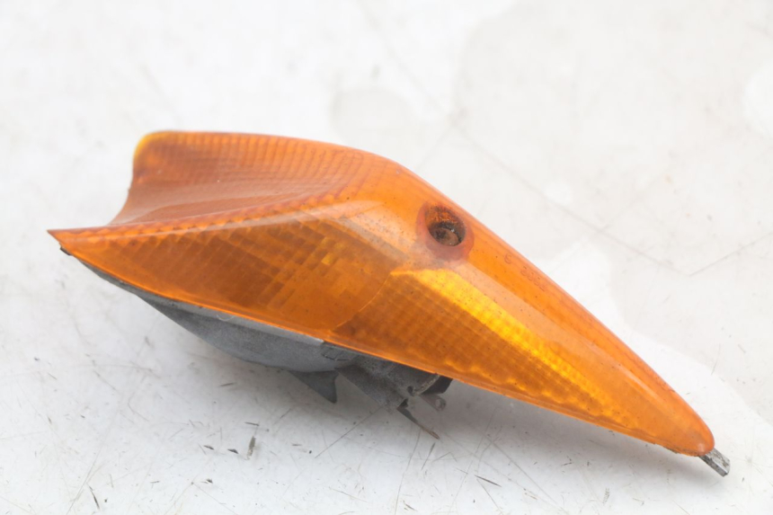 photo de CLIGNOTANT ARRIERE GAUCHE PEUGEOT SPEEDFIGHT 100 (1997 - 2007) - Gros plan technique