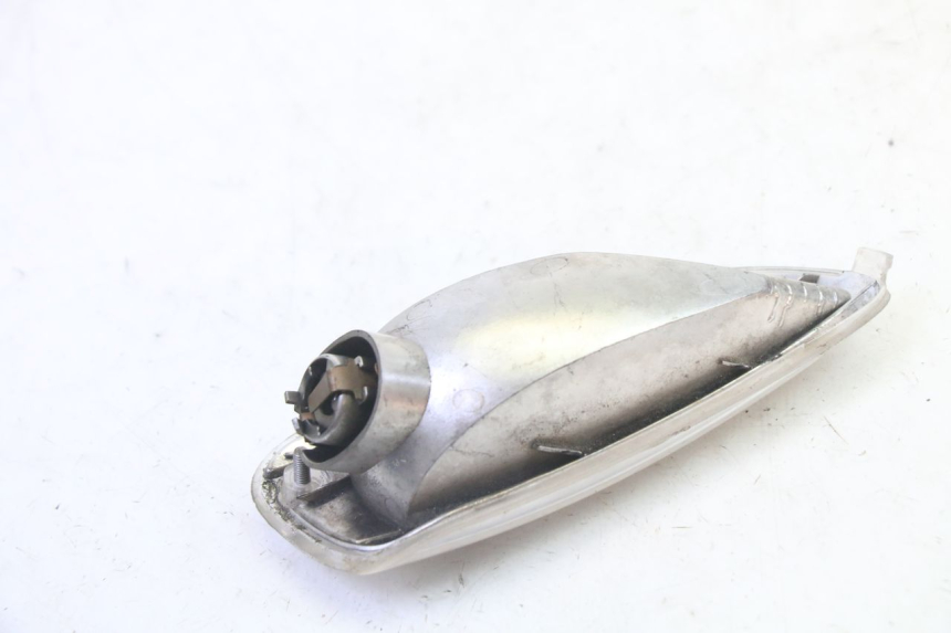 photo de CLIGNOTANT ARRIERE GAUCHE APRILIA SR R 2T LC 50 (2018 - 2021) - Gros plan technique