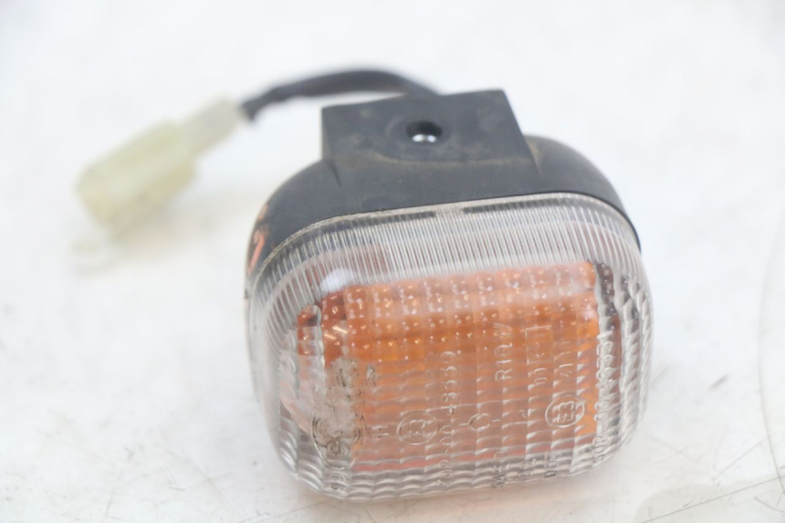 photo de CLIGNOTANT ARRIERE GAUCHE MBK STUNT NAKED 50 (2004 - 2018) - Détail de la pièce