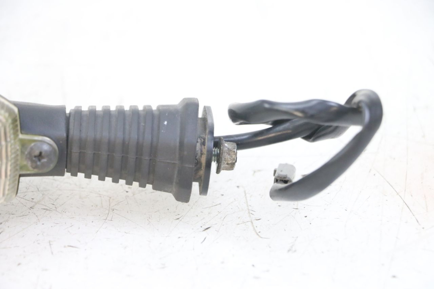 photo de CLIGNOTANT ARRIERE GAUCHE SUZUKI GSX F GSXF 650 (2007 - 2015) - Vue d’ensemble