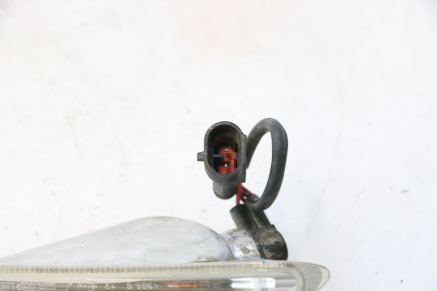 photo de CLIGNOTANT ARRIERE GAUCHE PIAGGIO VESPA PRIMAVERA 2T 50 (2013 - 2018) - Points de fixation