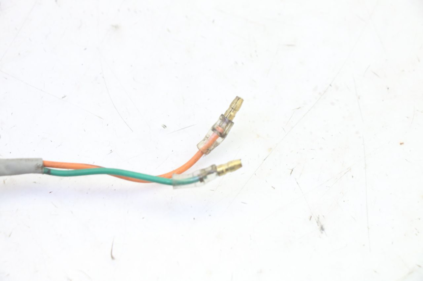 photo de CLIGNOTANT ARRIERE GAUCHE DAELIM VJ ROADWIN FI 125 (2008 - 2017) - Gros plan technique