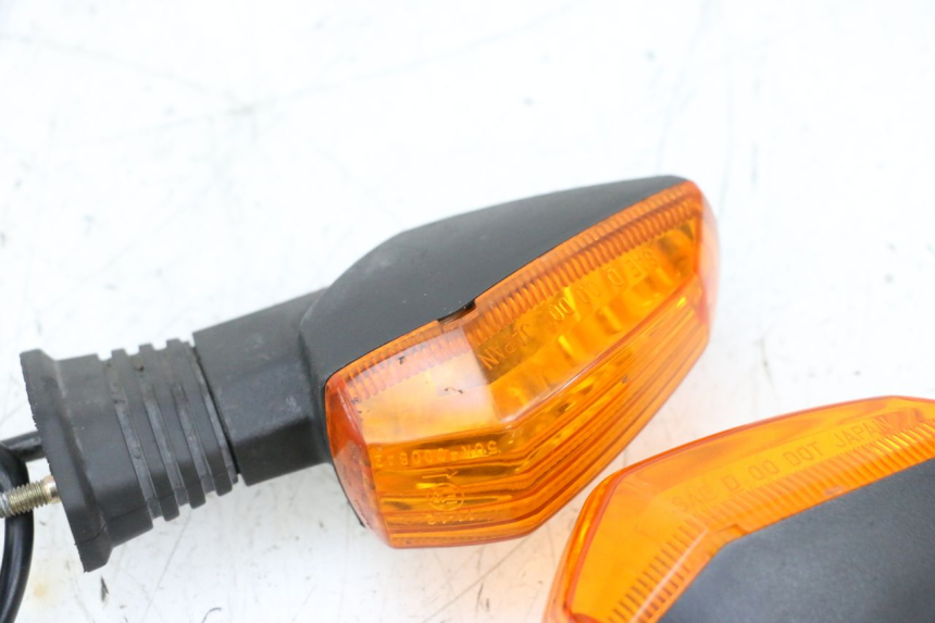 photo de CLIGNOTANT ARRIERE SUZUKI GSXR GSX-R 1000 (2003 - 2004) - Pièce contrôlée