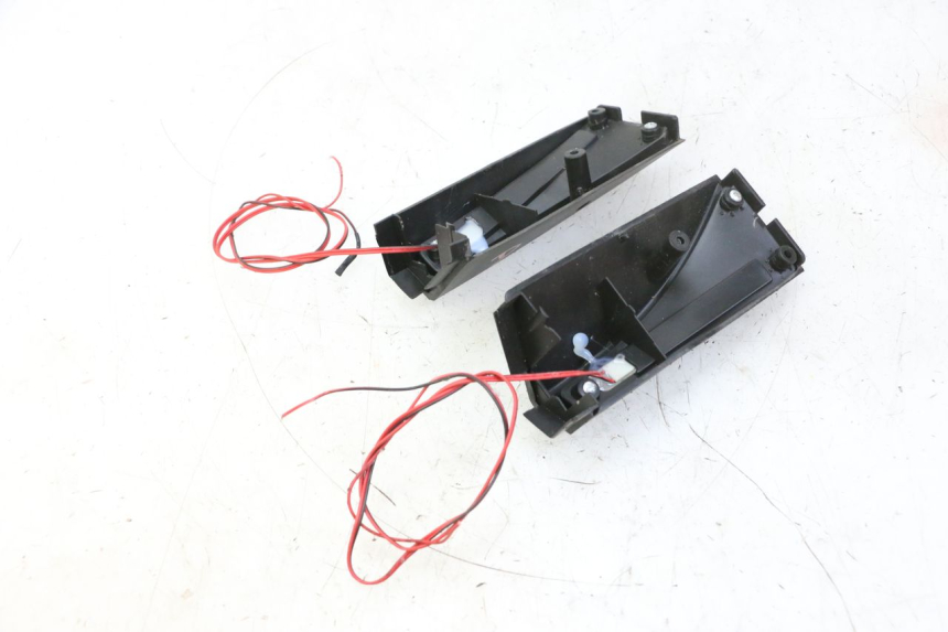 photo de CLIGNOTANT ARRIERE HITWAY H5 1 - Détail de la pièce