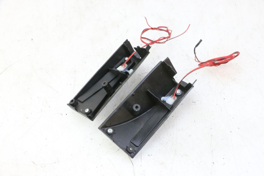 photo de CLIGNOTANT ARRIERE HITWAY H5 1 - Zoom état d’usage