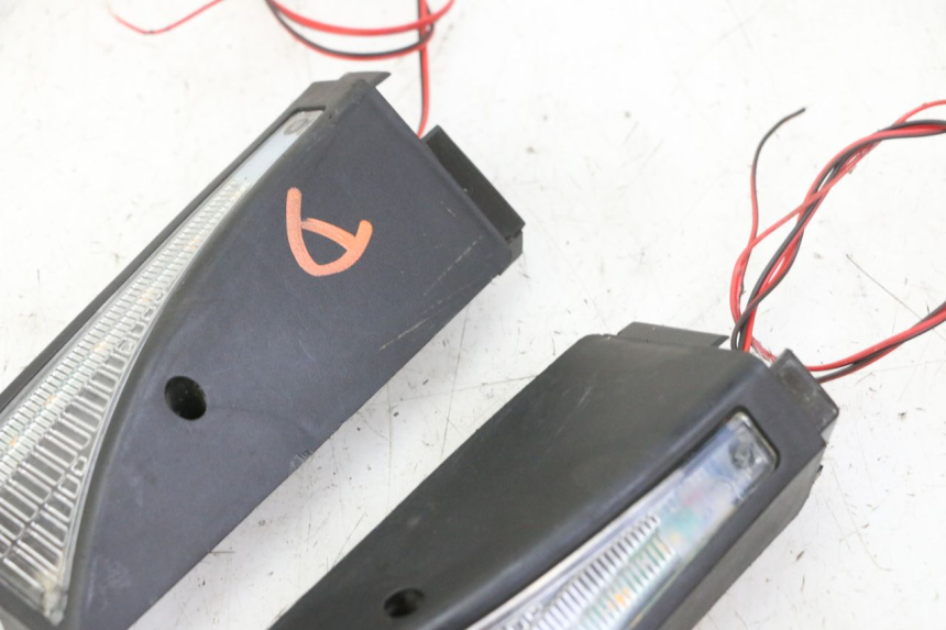 photo de CLIGNOTANT ARRIERE HITWAY H5 1 - Vue d’ensemble