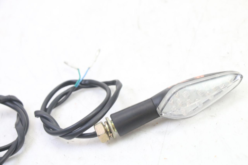 photo de CLIGNOTANT ARRIERE KIDEN KD125-G 125 (2018 - 2022) - Autre angle de vue