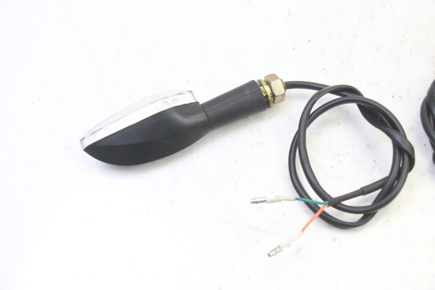 photo de CLIGNOTANT ARRIERE KIDEN KD125-G 125 (2018 - 2022) - Points de fixation