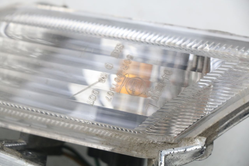 photo de CLIGNOTANT ARRIERE KYMCO LIKE 2T 50 (2009 - 2018) - Zoom état d’usage