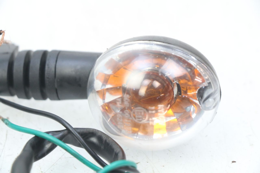 photo de CLIGNOTANT ARRIERE PEUGEOT LUDIX 50 (2008 - 2017) - État de surface