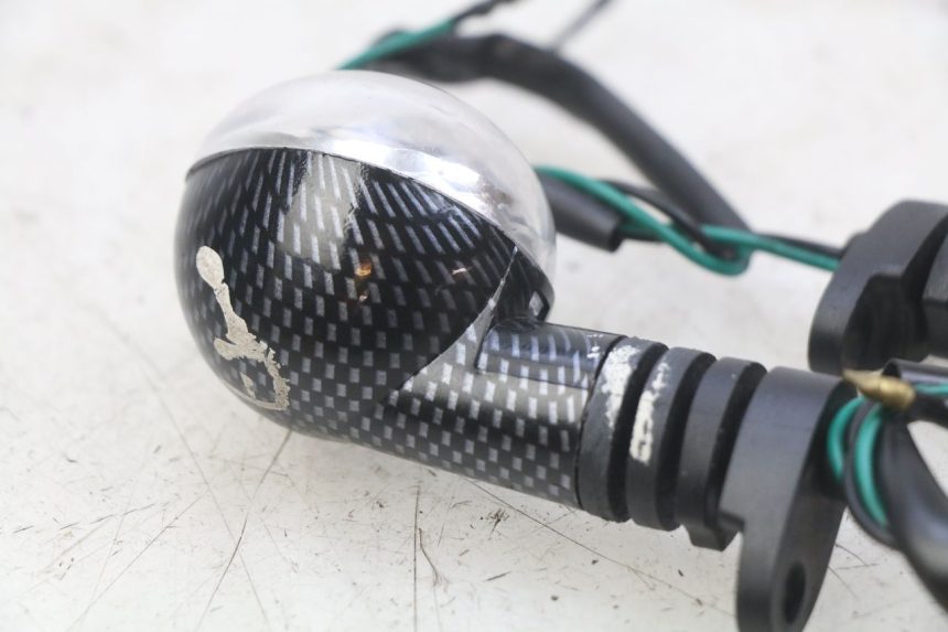 photo de CLIGNOTANT ARRIERE PEUGEOT LUDIX 50 (2008 - 2017) - Vue d’ensemble