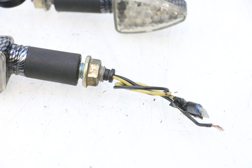 photo de CLIGNOTANT ARRIERE PEUGEOT LUDIX SNAKE 2T 50 (2004 - 2014) - Pièce contrôlée