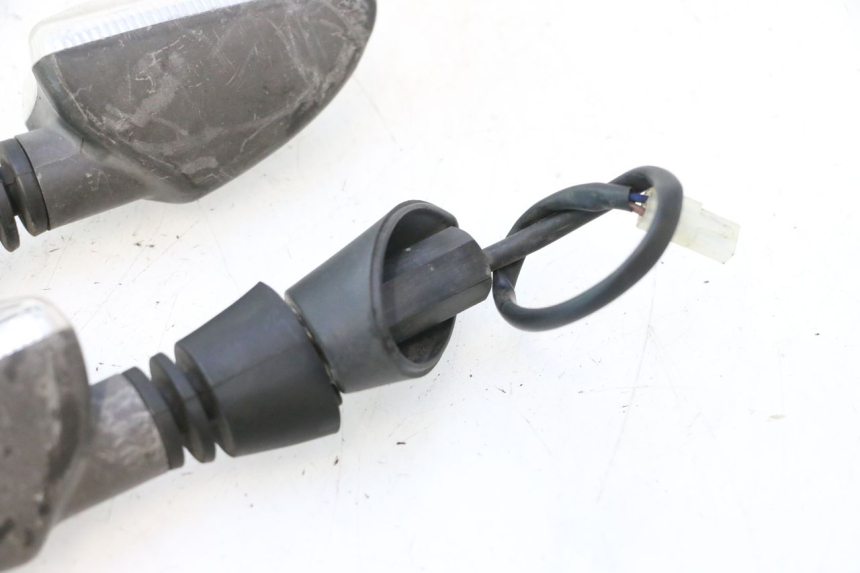 photo de CLIGNOTANT ARRIERE PIAGGIO MP3 500 (2016 - 2018) - Vue produit