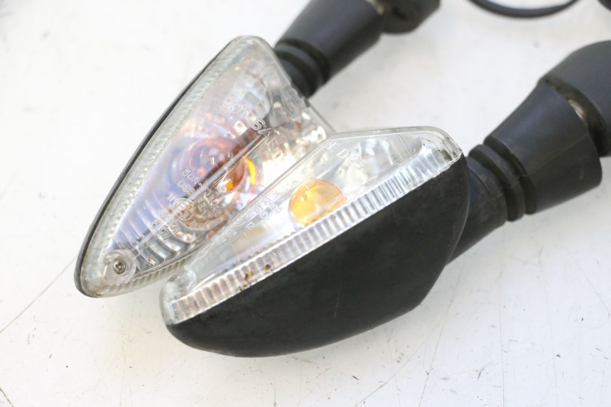 photo de CLIGNOTANT ARRIERE PIAGGIO MP3 500 (2016 - 2018) - Autre angle de vue