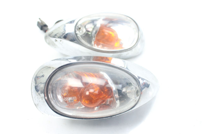 photo de CLIGNOTANT ARRIERE KYMCO PEOPLE 250 (2004 - 2008) - Vue principale