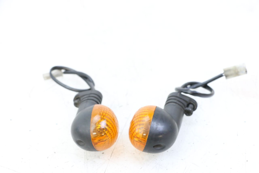 photo de CLIGNOTANT ARRIERE PEUGEOT LUDIX 50 (2008 - 2017) - Vue d’ensemble