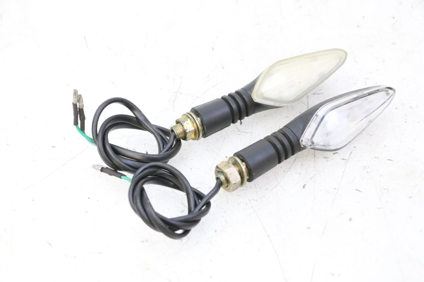 photo de CLIGNOTANT ARRIERE MAG POWER R-STREET 50 (2016 - 2025) - Autre angle de vue