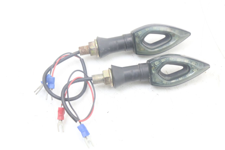 photo de CLIGNOTANT ARRIERE DERBI SENDA SM X-TREME 50 (2006 - 2010) - Zoom état d’usage